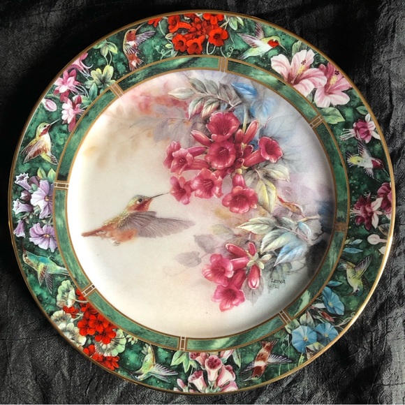 Collectible Decorative Plates: Lena Liu’s Hummingbird Treasury Set of 6 - Picture 7 of 17